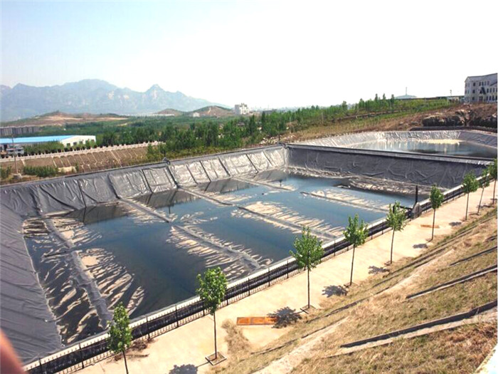 防滲土工布是什么樣的